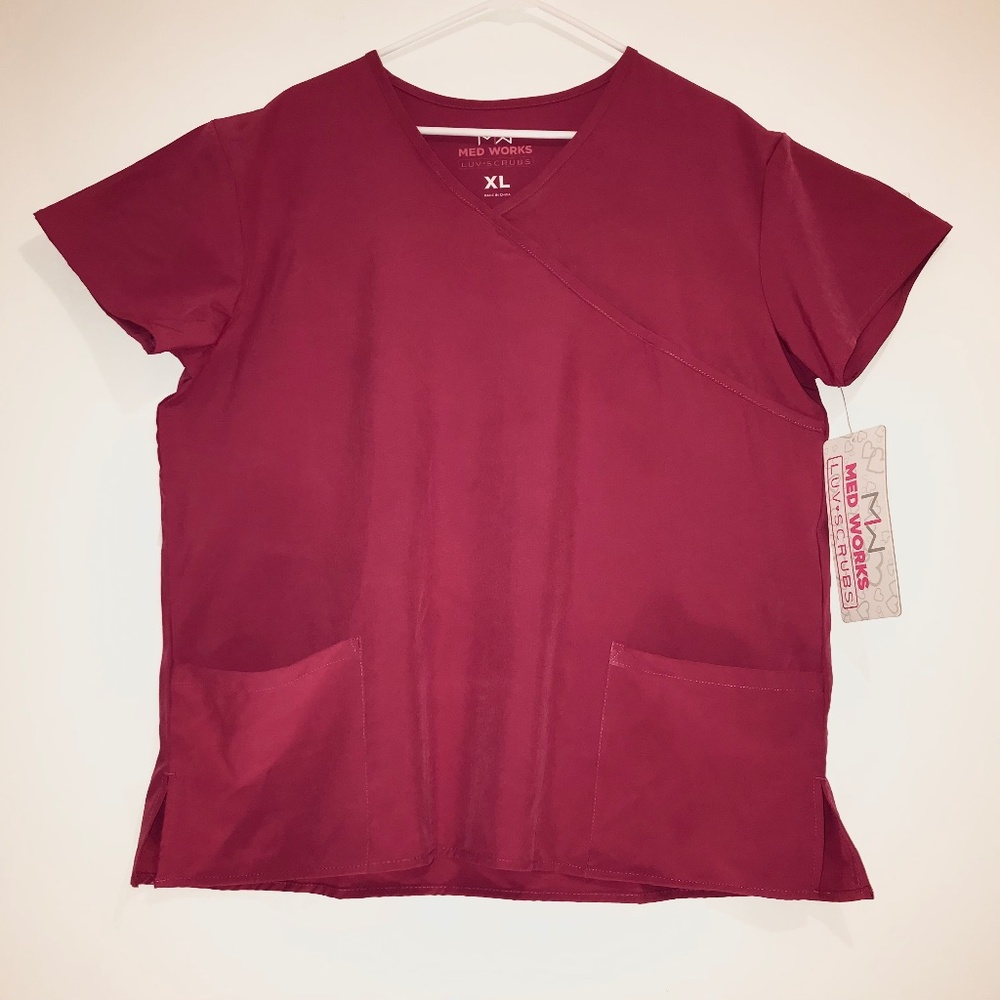 NWT Med Works Luv Scrubs Top Shocking Pink V-Neck Valentine’s Day Barbiecore XL